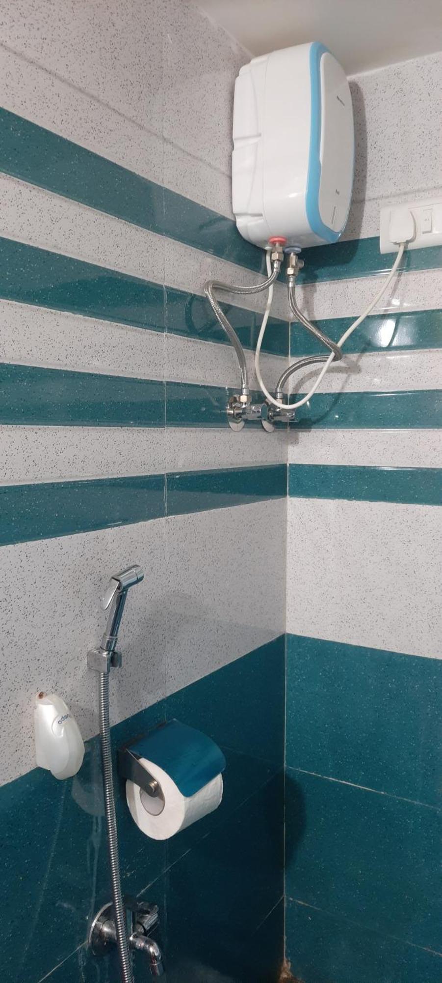 Costel Hostel Mālvan Екстериор снимка